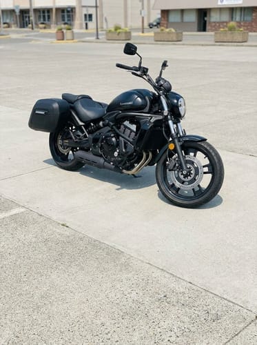 Customer photo review of 40L - Lamellar Raven Extra Large Kawasaki Vulcan S VN650 Leather Covered Motorcycle Hard Saddlebags