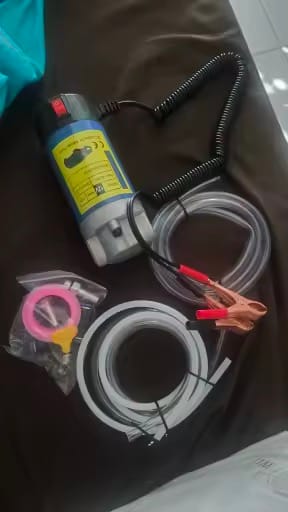 Customer photo review of FuelMover™ OilTransfer - Serva bilen utan oljekladdet!