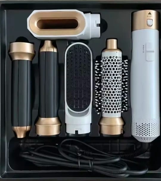 Customer photo review of AQUALYA HairPro™ 5-in-1 – One Gift, Five Styling Tools + Heat Protector
