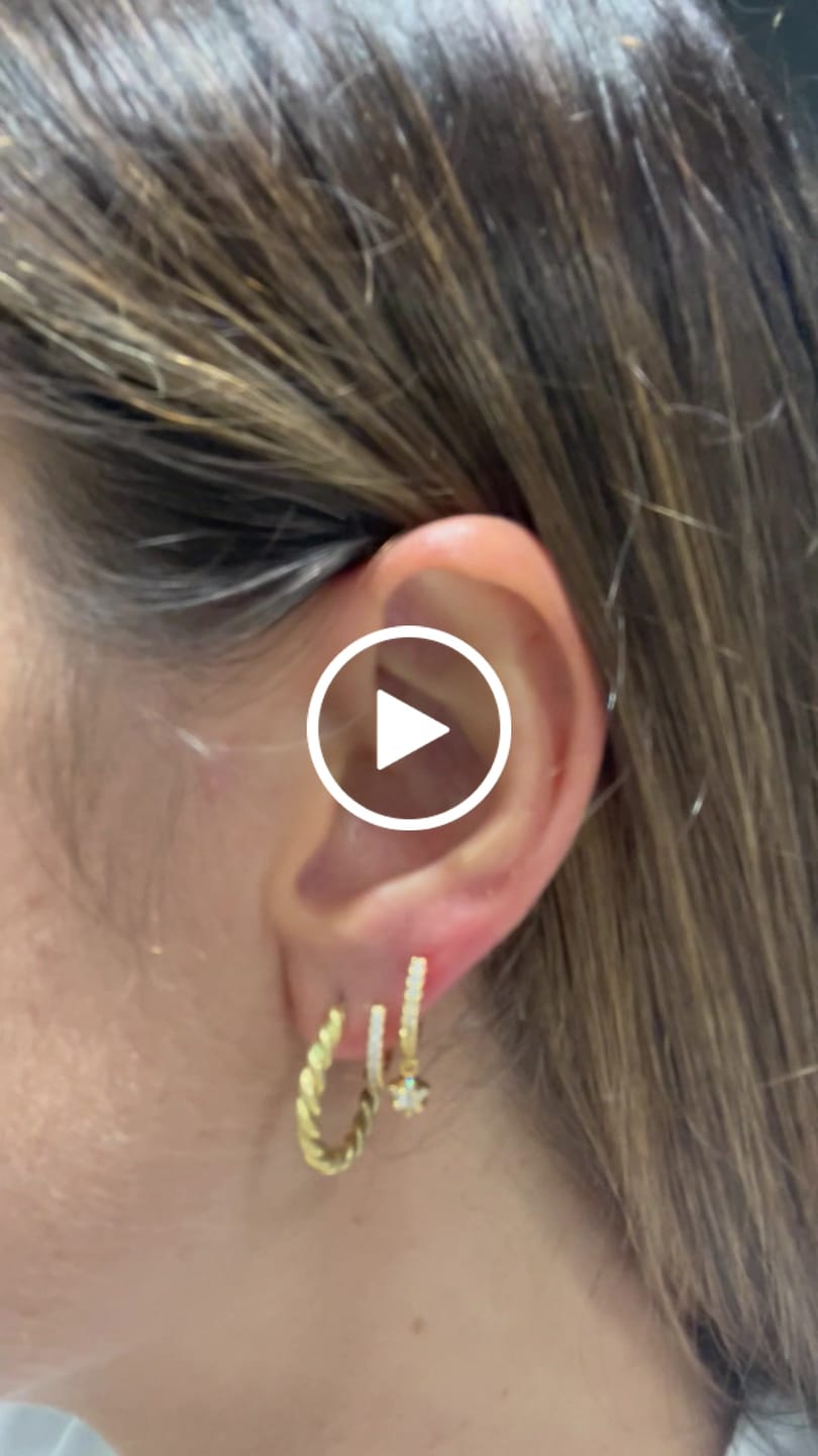 Customer video review of Pendientes Estrella Vega