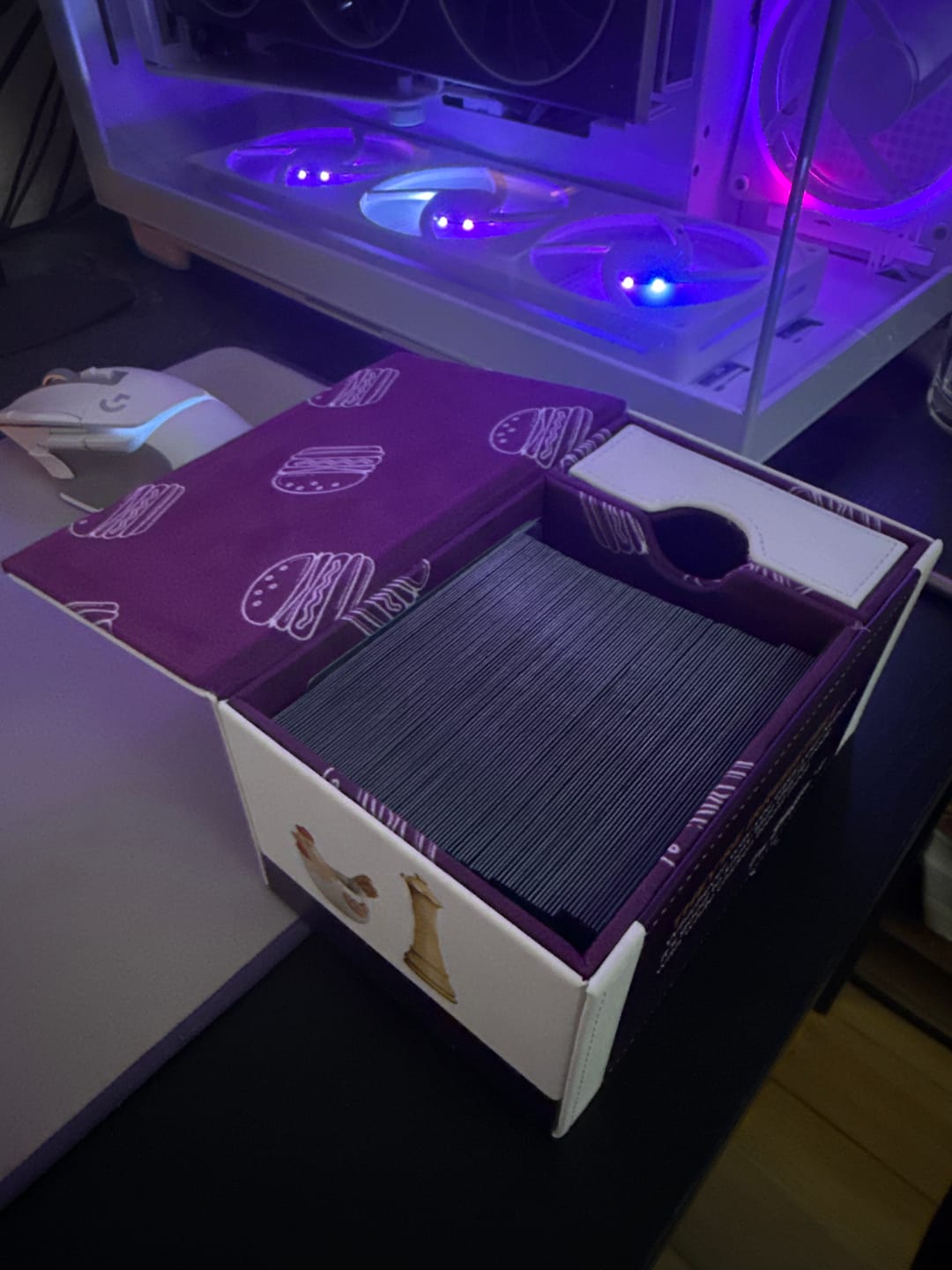 Customer photo review of 20 Chicken Nuggets Deckbox