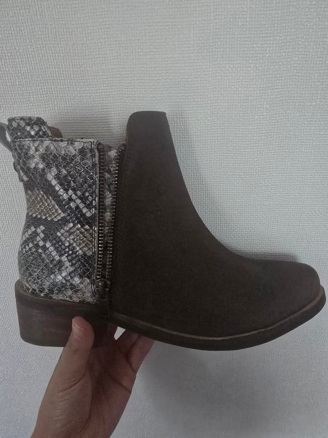Customer photo review of Botin Mujer / Lena Cafe