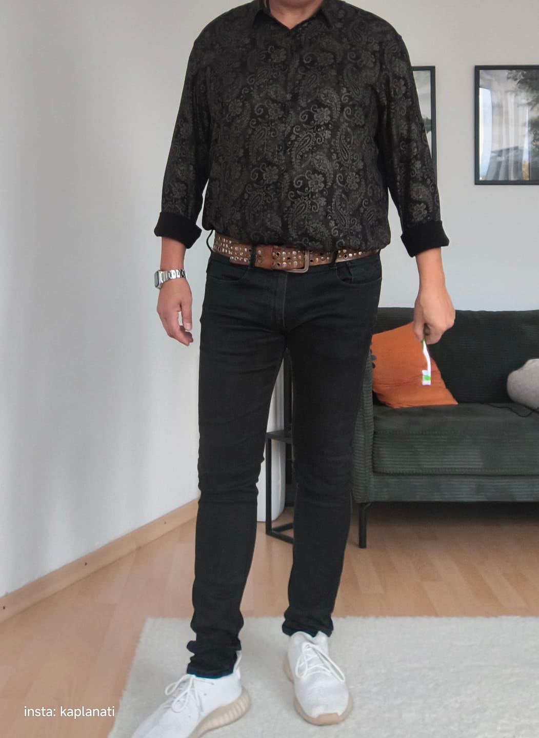 Customer photo review of Herren Paisley Geblümt Langarm Hemd Schwarz