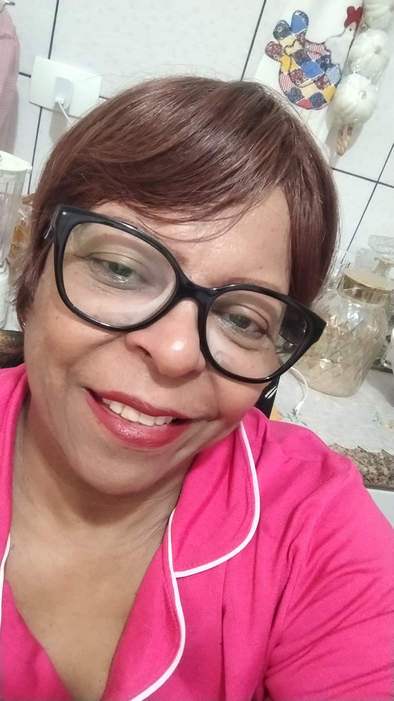 Customer photo review of Peruca Wig Humana Lunna Castanho 132L