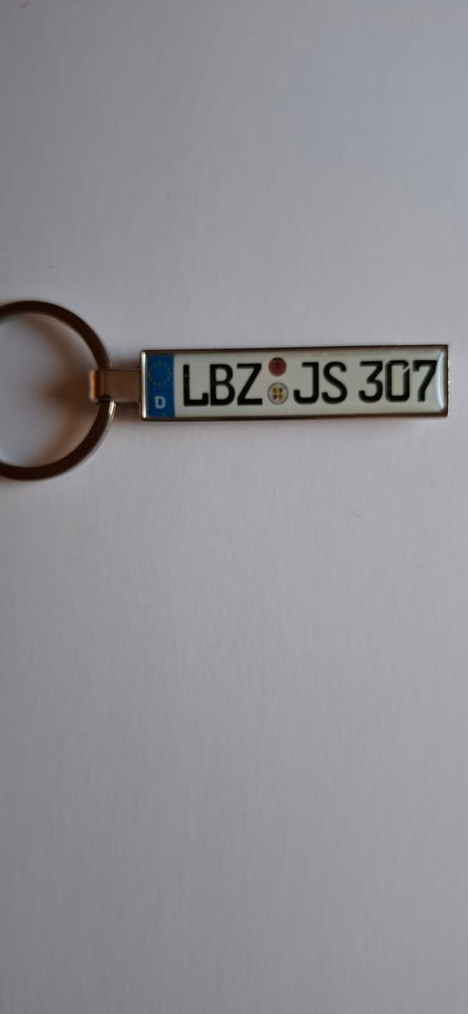 Customer photo review of Kennzeichen Schlüsselanhänger Mini Nummernschild Metall