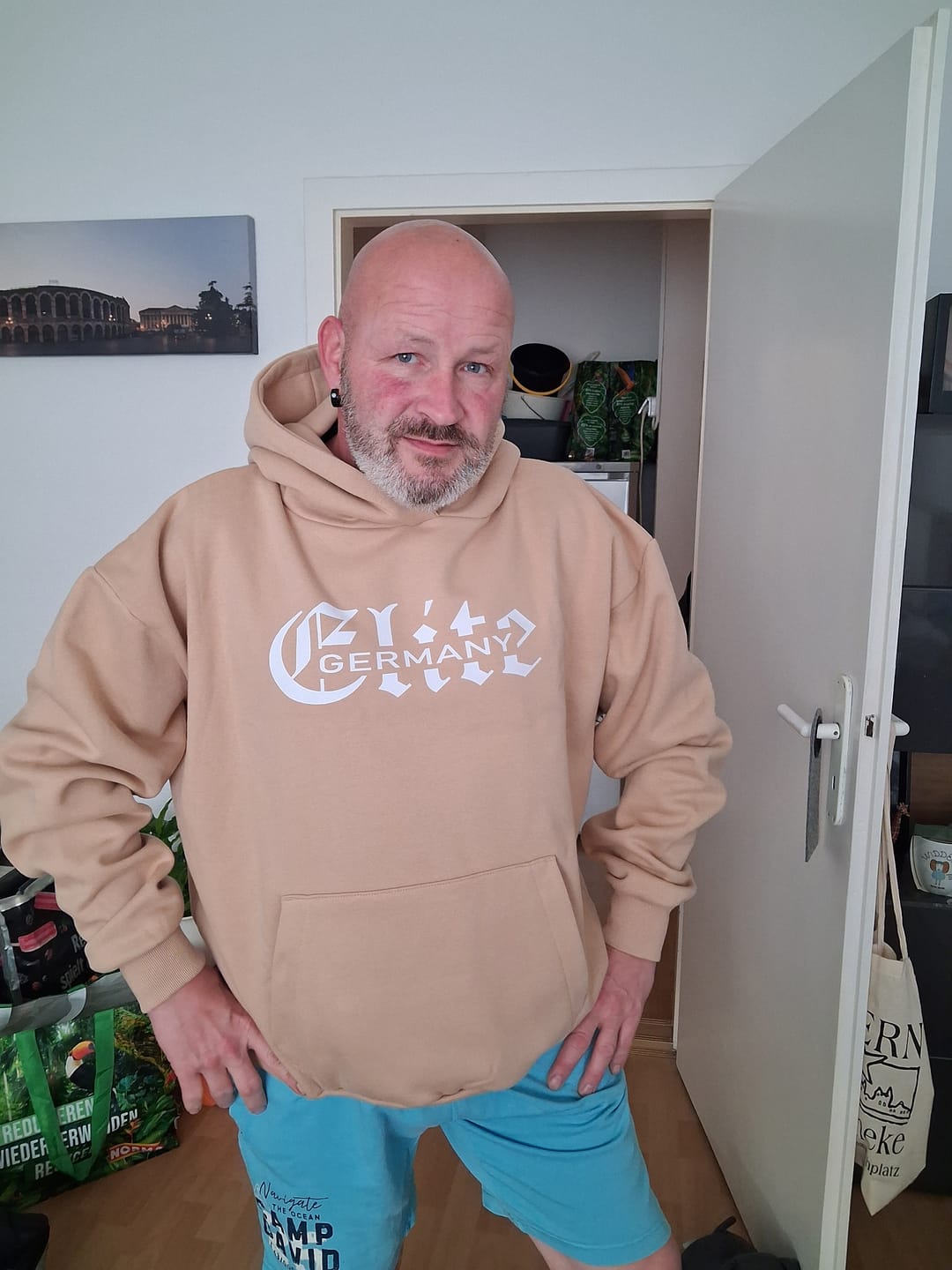 Customer photo review of *Extra Heavy* Elite Germany Hoodie Unisex