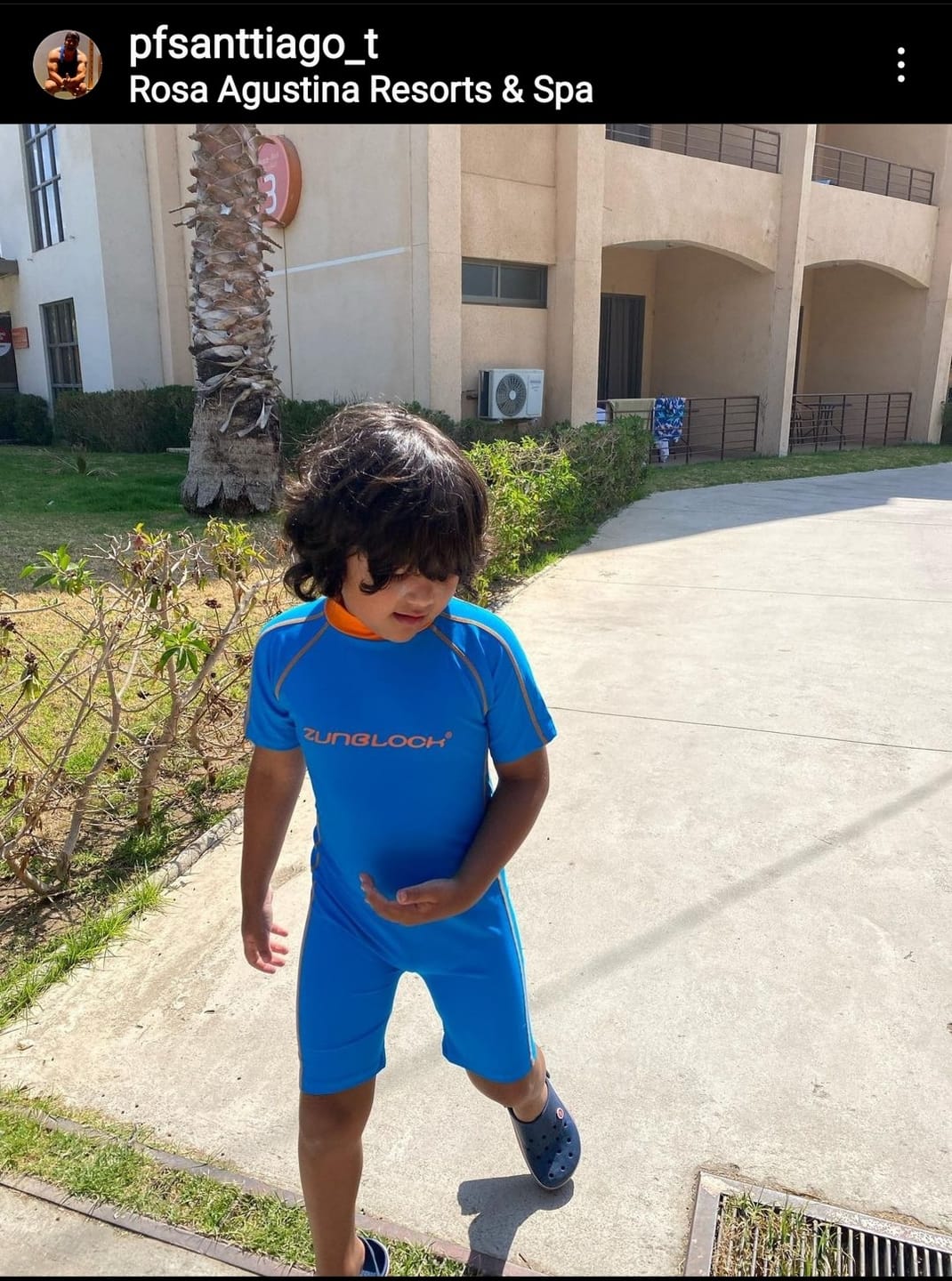 Customer photo review of Traje de baño una pieza con filtro solar UPF 50+ marca Zunblock