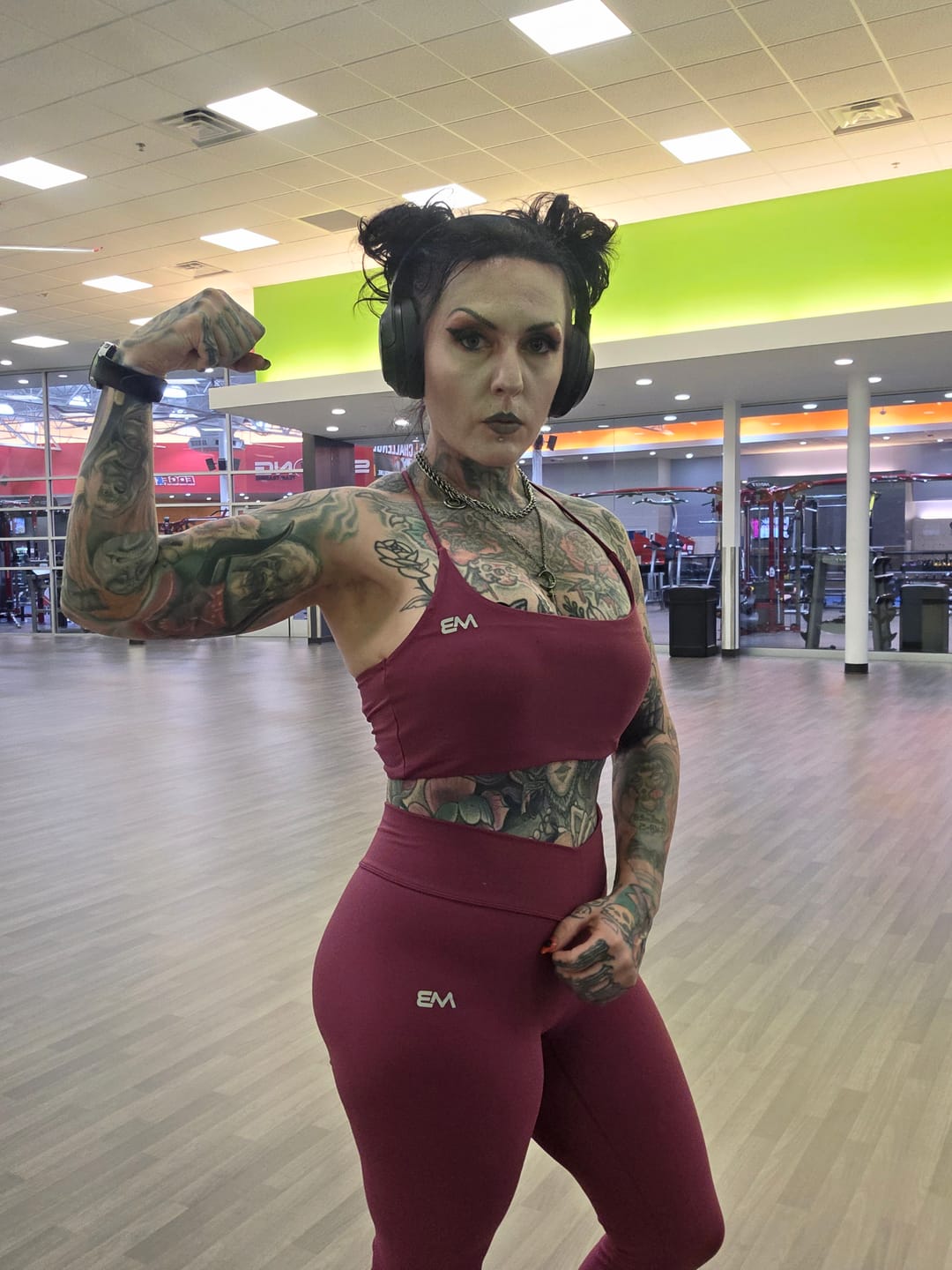Customer photo review of Euphoric V Leggings
