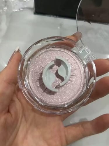 Customer photo review of Waterproof And Reusable Self-Adhesive Eyelashes