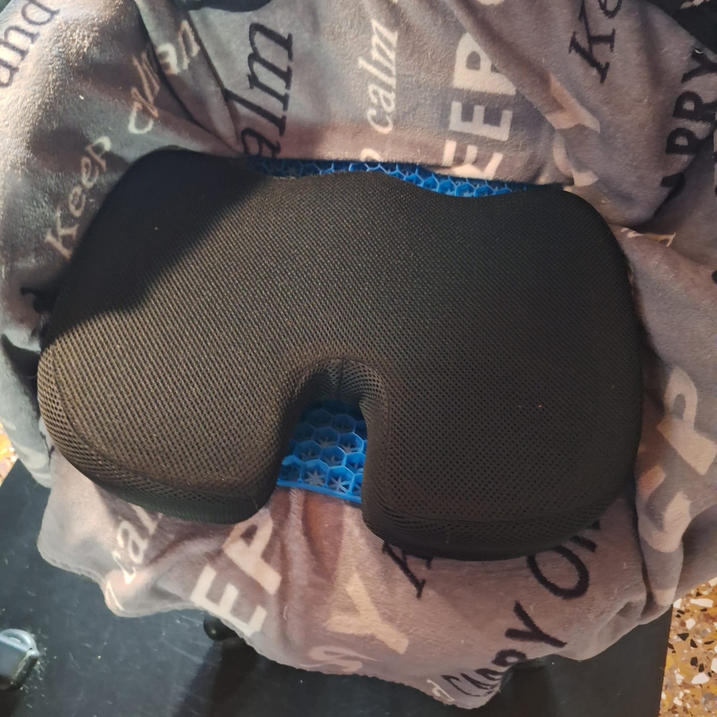Customer photo review of Coussin Orthopédique d'Assise Cellsius - Soulage les douleurs du coccyx et lombaires