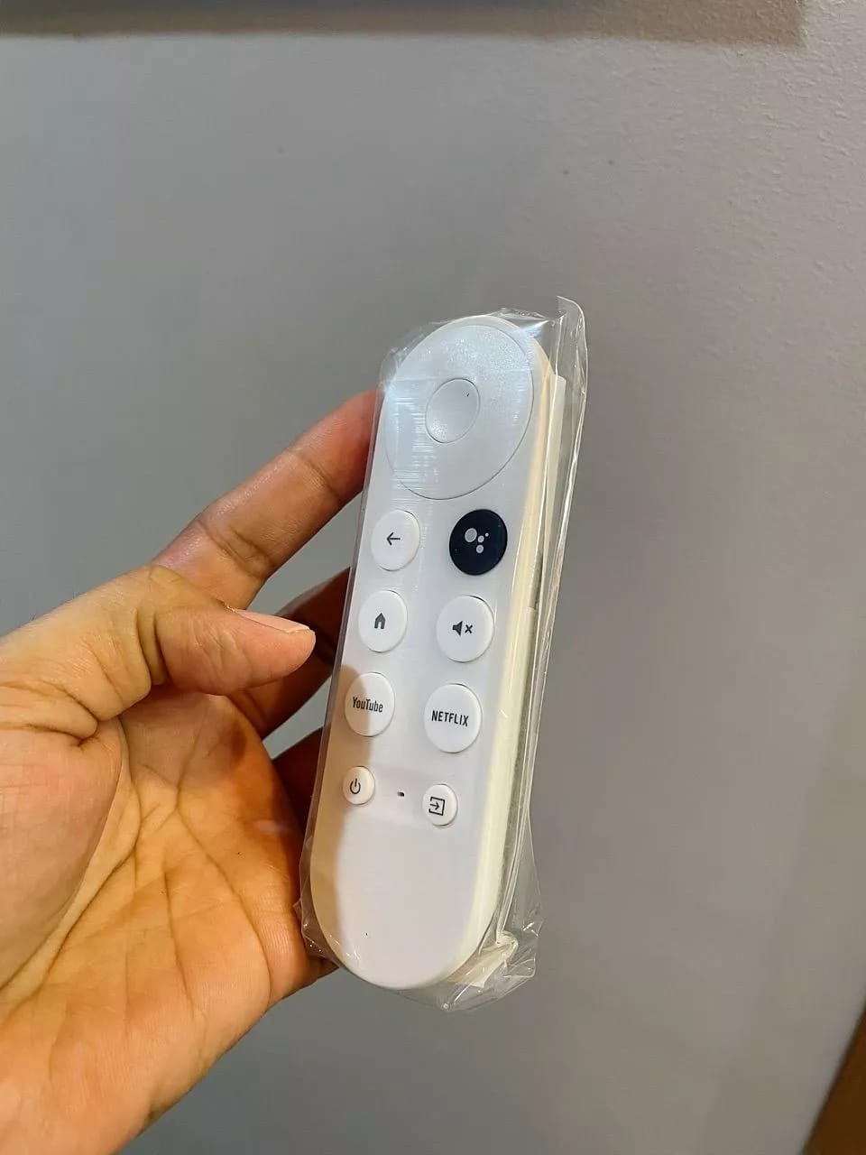 Customer photo review of Google Chromecast with Google TV - Streaming Entertainment with Voice Search - Watch Movies, Shows, and Live TV in 4K HDR Streaming Media Player - Includes Pouch and Cleaning Cloth