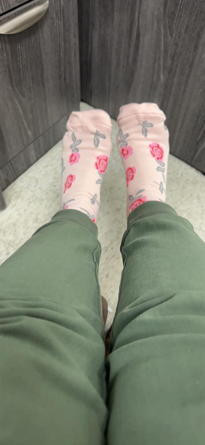 Customer photo review of Flowers Gravel Compression Socks
