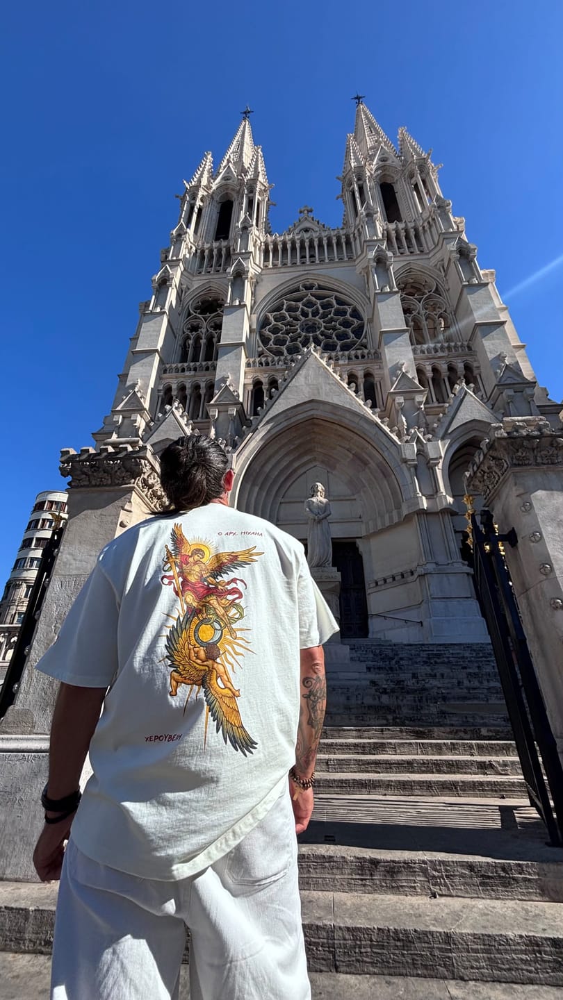 Customer photo review of ARCH MICHAEL | Oversized Shirt