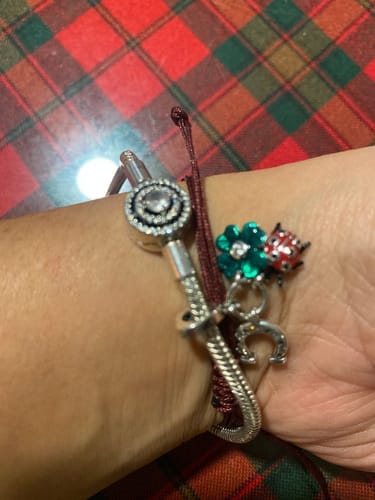 Customer photo review of Amuletos de la Buena Suerte