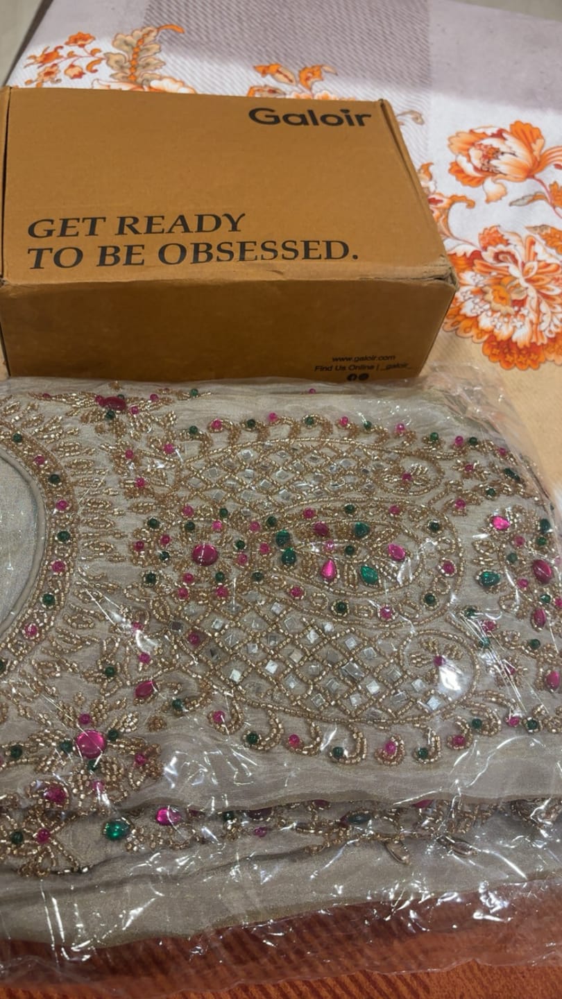 Customer photo review of “Farnaz” - Three Piece set