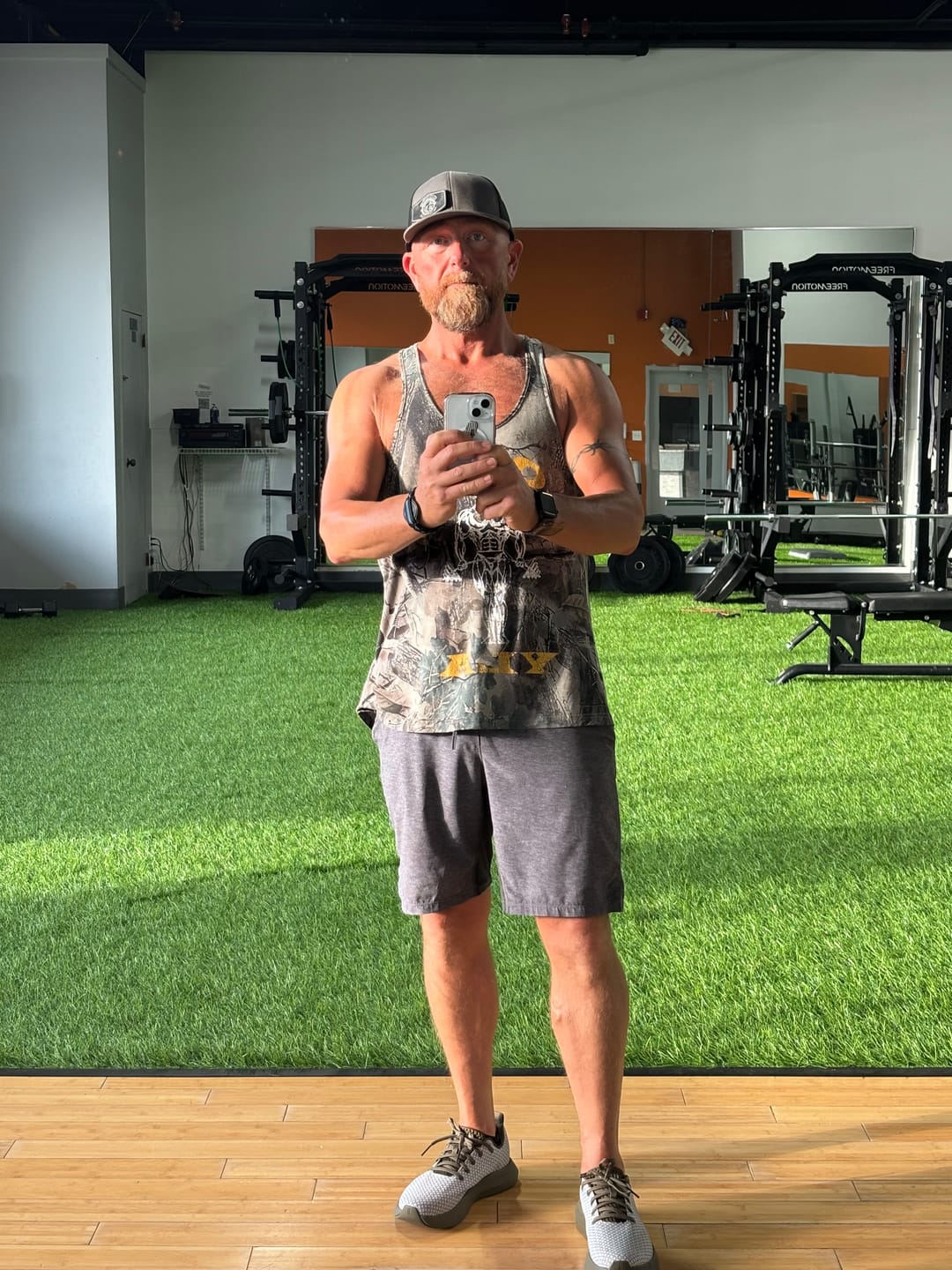 Customer photo review of 3003 - Gold's Iron Legacy Icon Stringers