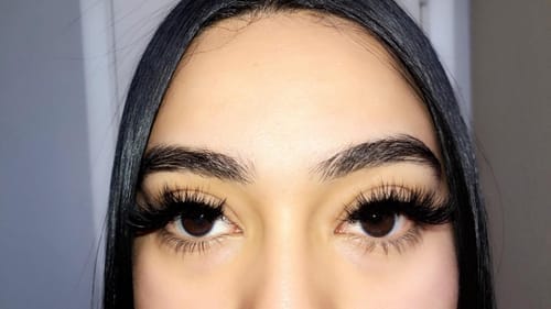 Customer photo review of Natural Everyday Cluster Lashes-Reusable