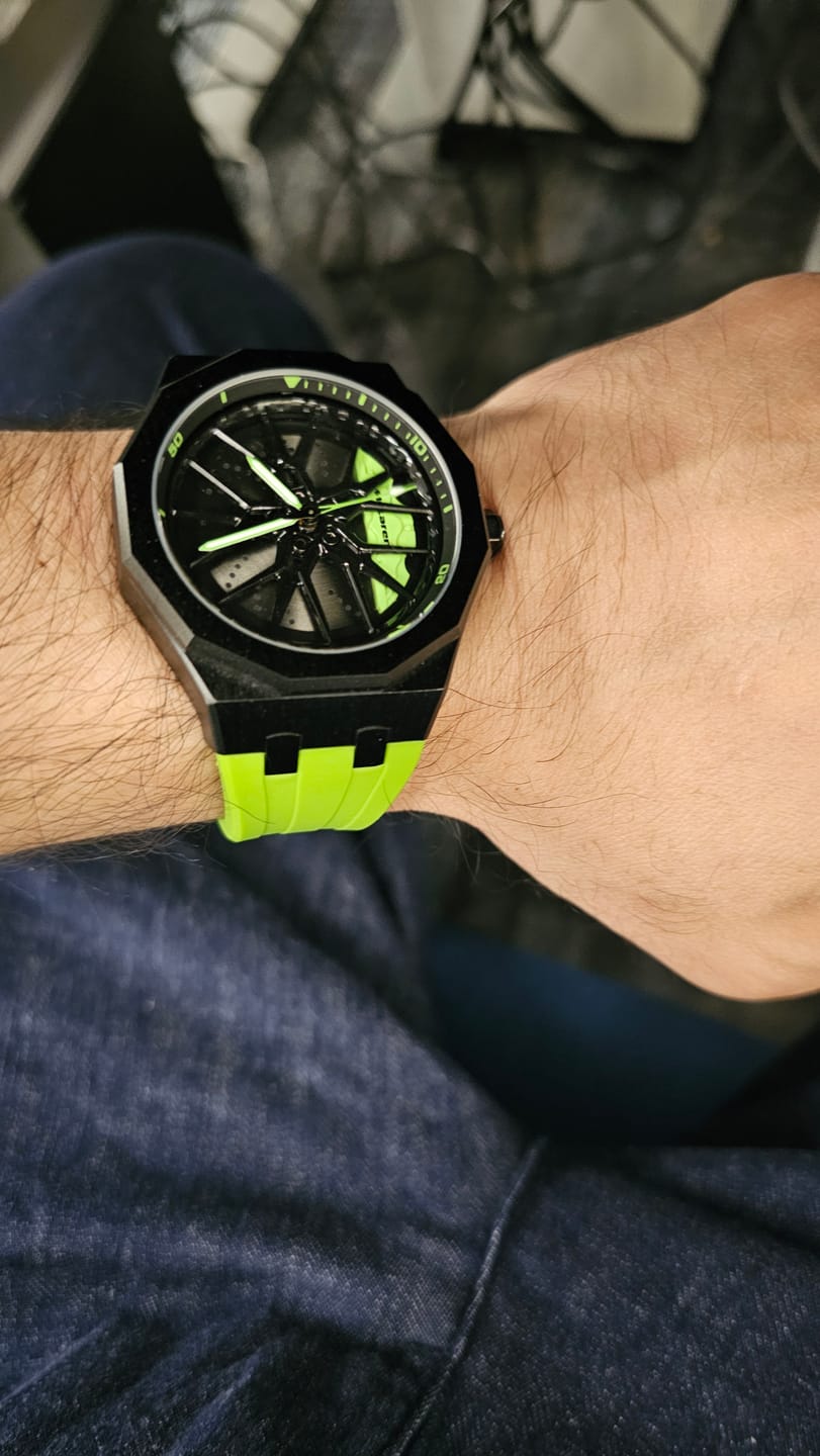 Customer photo review of HMN Senna 720S