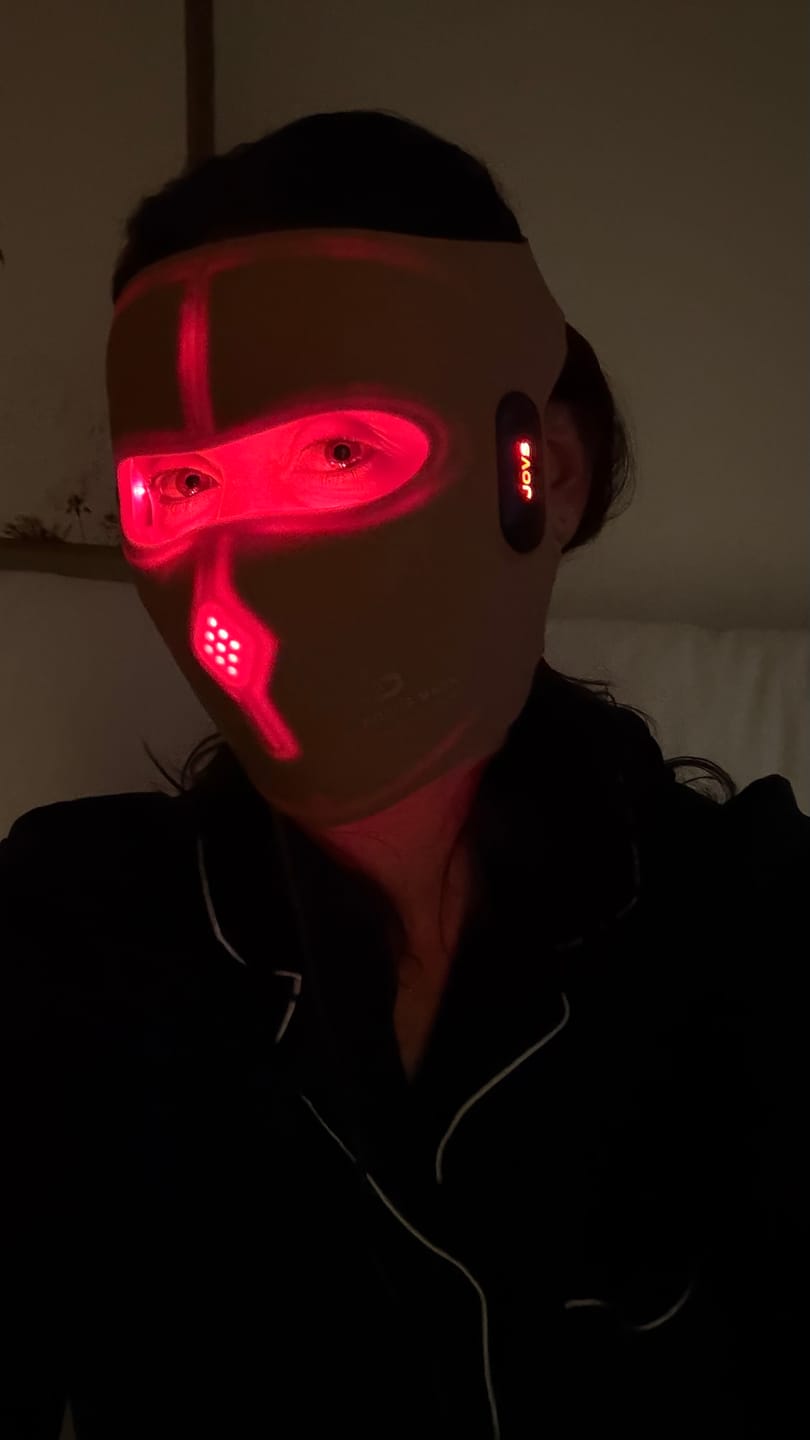 Customer photo review of JOVS 6D Laser & EMS Anti-Aging Therapy Mask