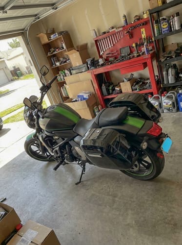 Customer photo review of 40L - Lamellar Raven Extra Large Kawasaki Vulcan S VN650 Painted Motorcycle Hard Saddlebags