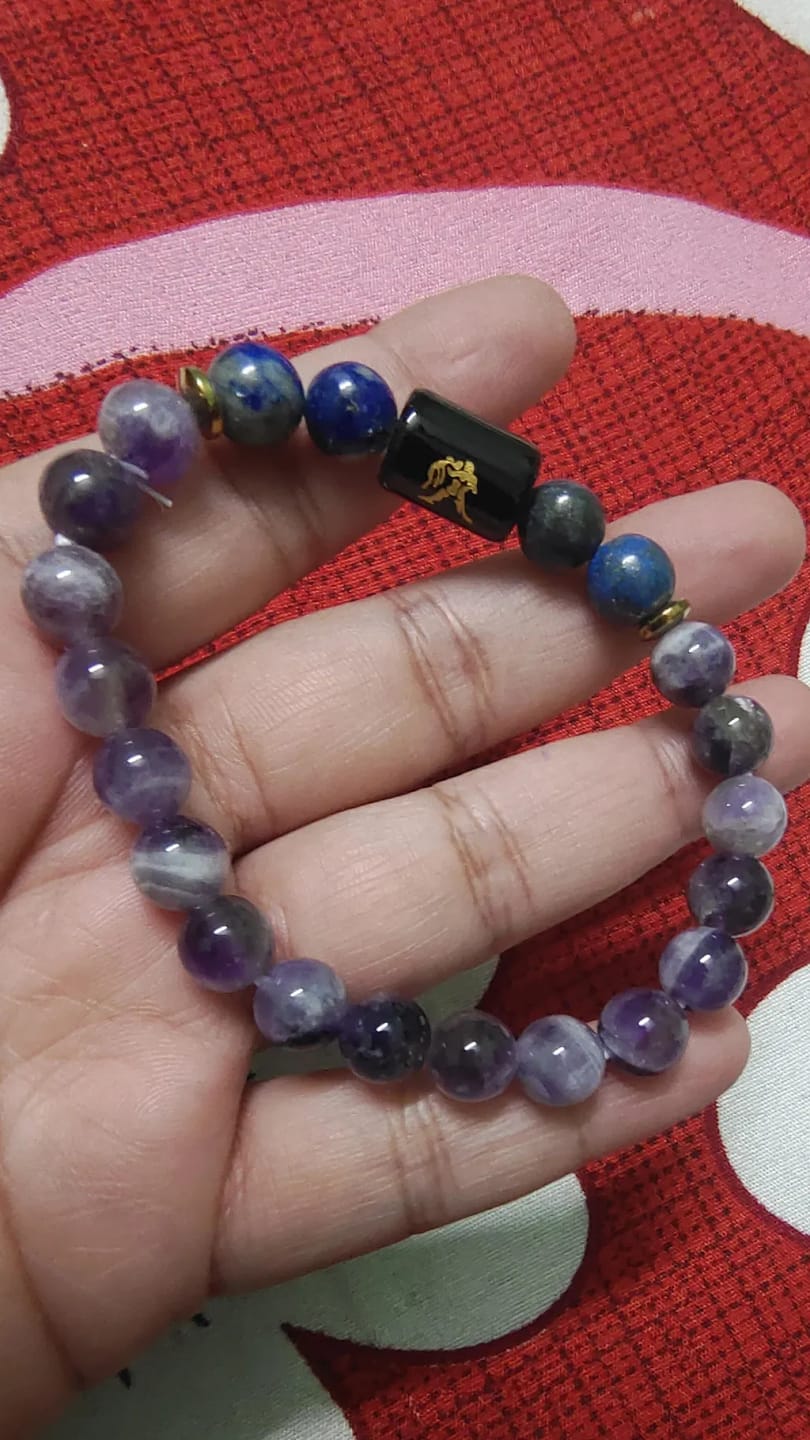 Customer photo review of Aquarius (Kumbh Rashi) Zodiac Bracelet – Natural Amethyst & Lapis Lazuli