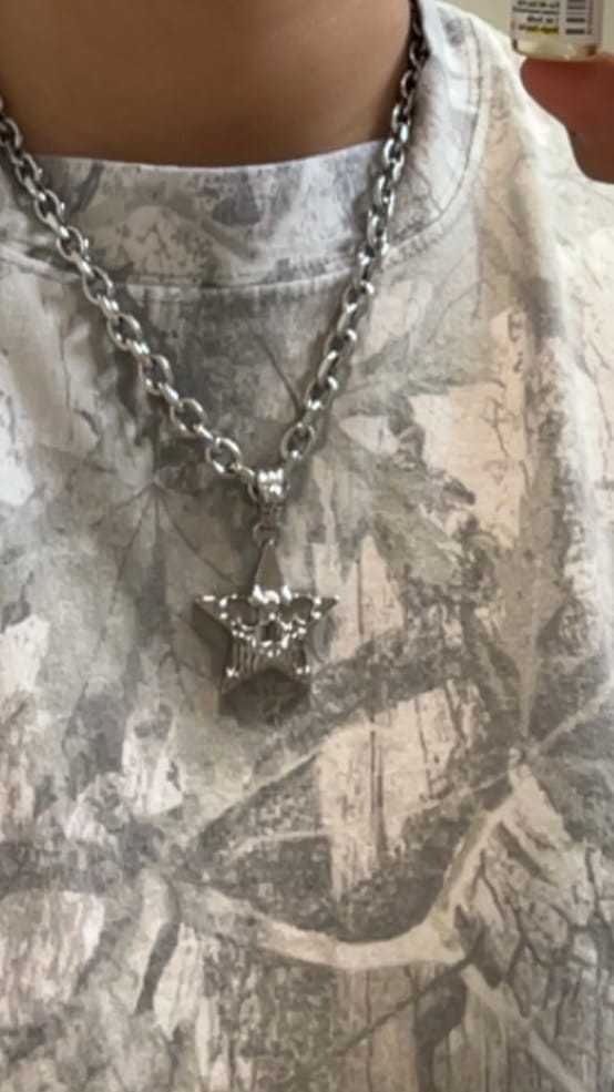 Customer photo review of SKAR PENDANT