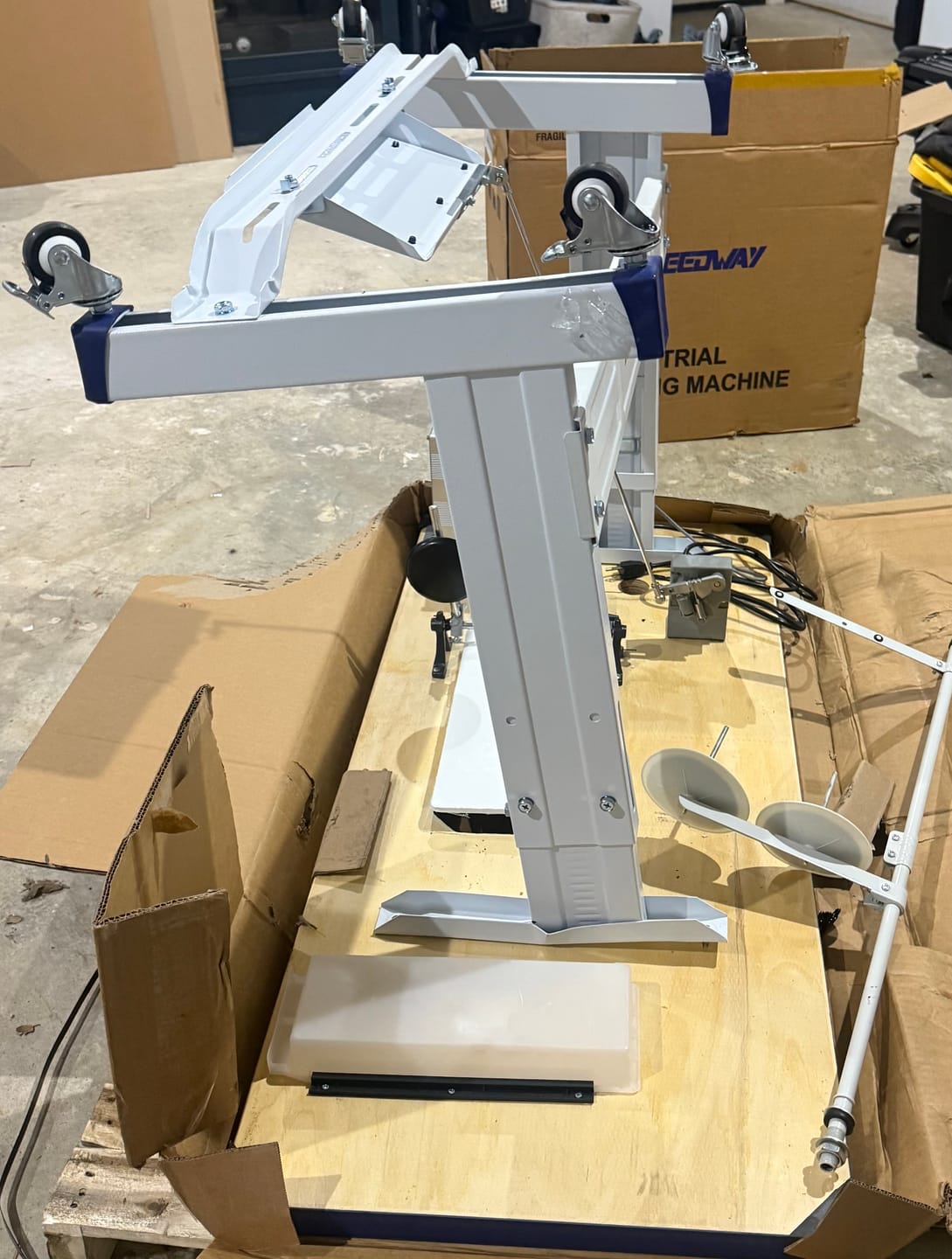 Customer photo review of SPEEDWAY® SW-810D Direct Drive Post-Bed Lockstitch Machine – Complete Setup, Table & Stand Included