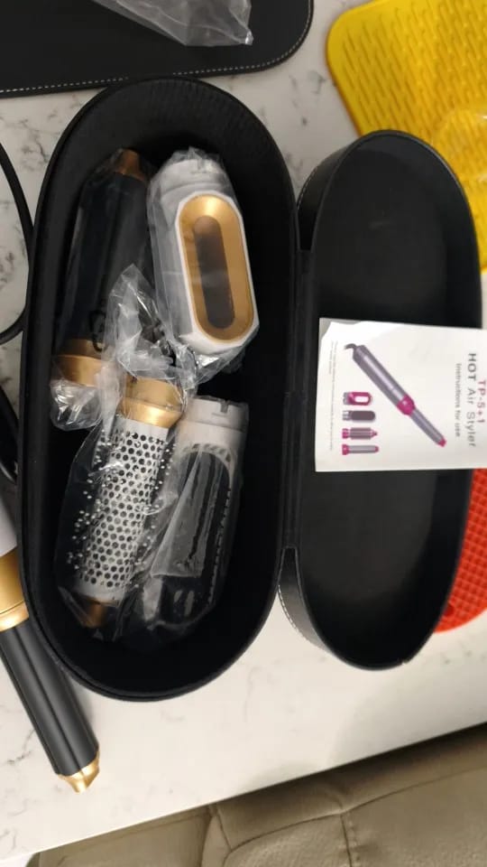 Customer photo review of AQUALYA HairPro™ 5-in-1 – One Gift, Five Styling Tools + Heat Protector