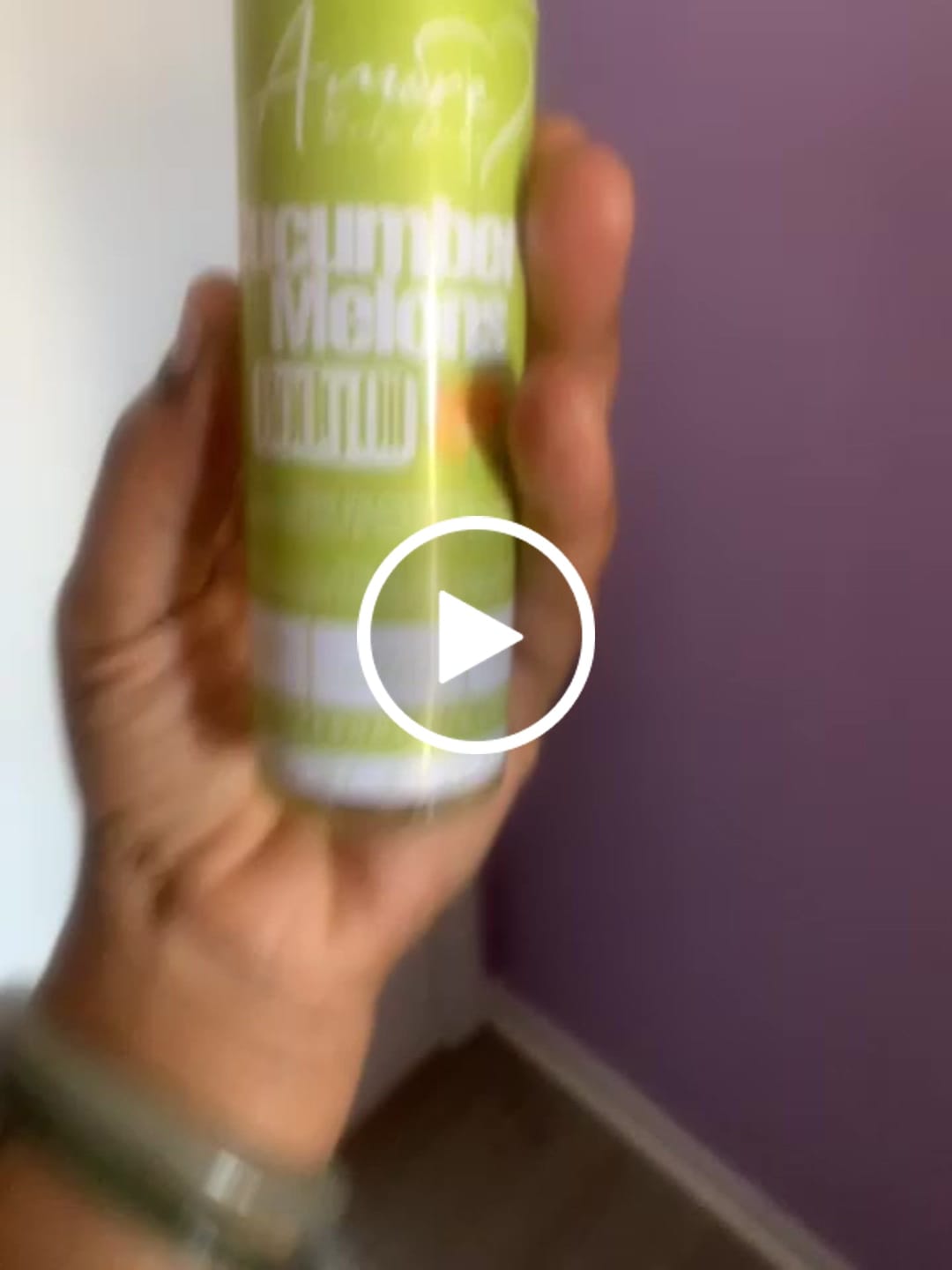 Customer video review of Cucumber & Melons - Body Oil - Limited Edition