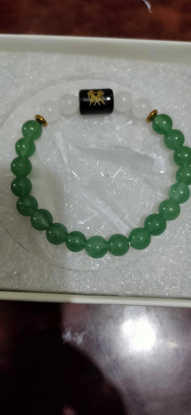Customer photo review of Gemini (Mithun Rashi) Zodiac Bracelet – Natural Green Aventurine & Milky Quartz