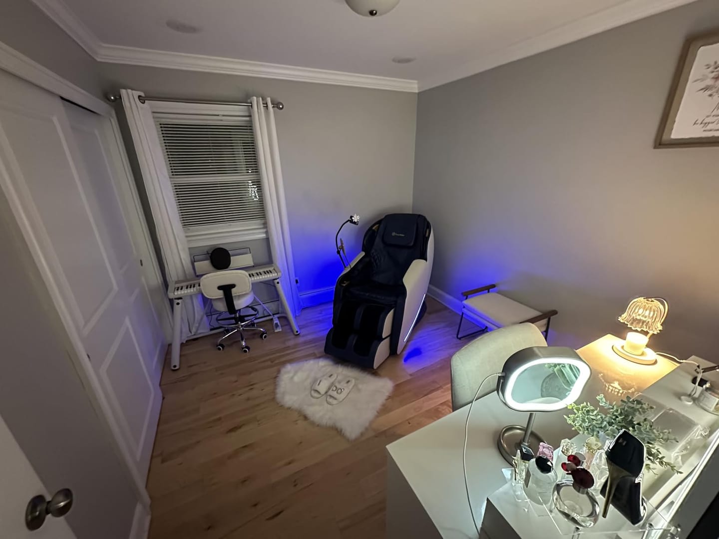 Customer photo review of Favor-06 2026 3D Zero Gravity Massage Chair Blue