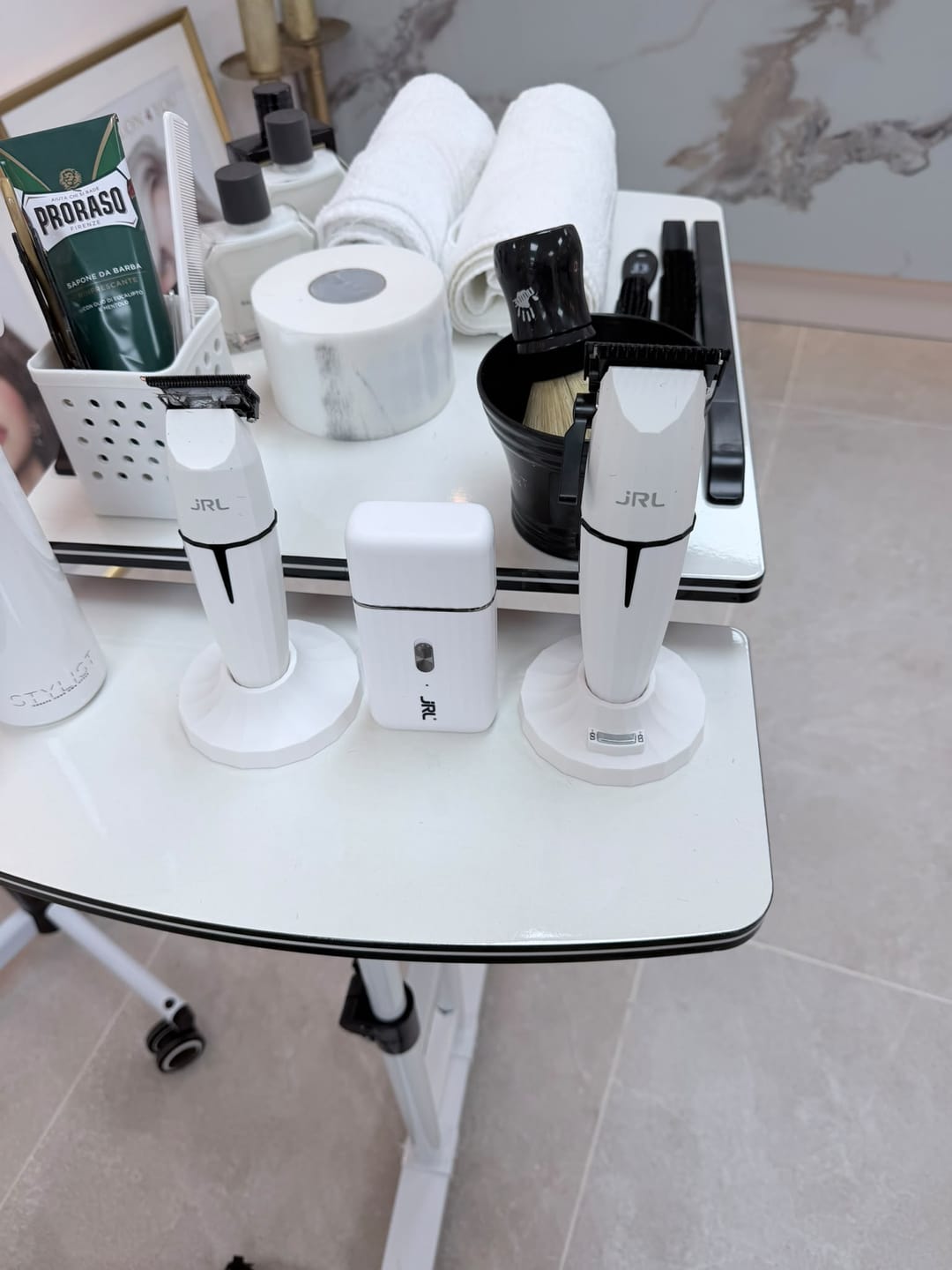 Customer photo review of JRL Ghost Collection Kit 2 - Professionele Tondeuse & Trimmer Set | Exclusieve Voordeelset