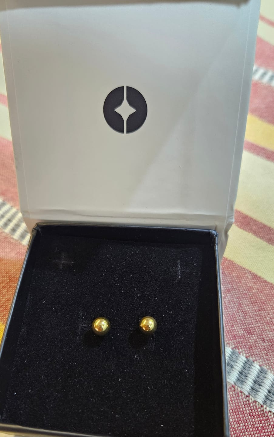 Customer photo review of Plain Ball Stud Earrings