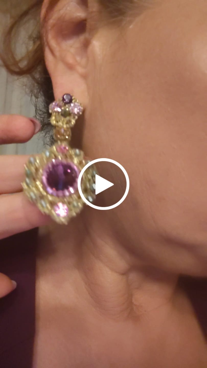 Customer video review of Orecchini Cirasa