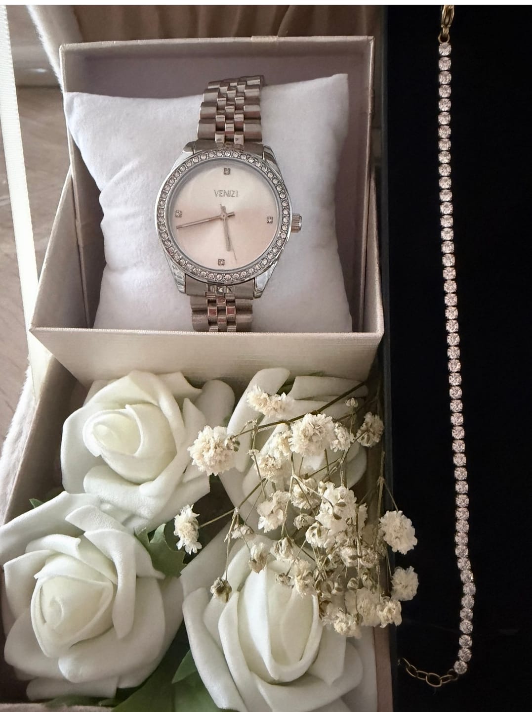 Customer photo review of Ava Gold Bracelet