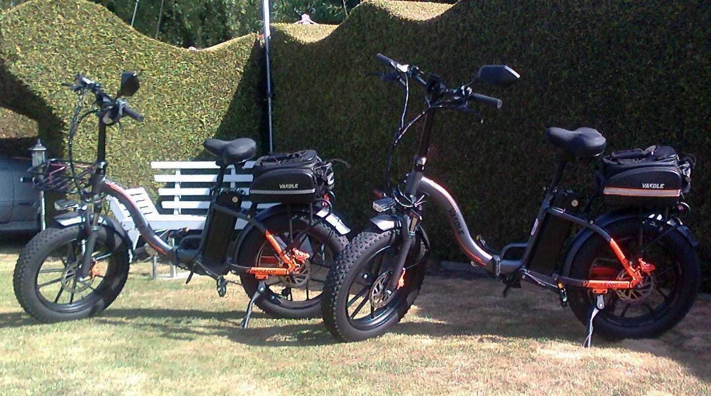 Customer photo review of Vakole Waterproof Bike Rack Bag With Large Capacity (17-35L)