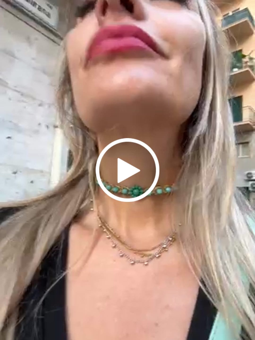 Customer video review of Orecchini a bottone Selinunte