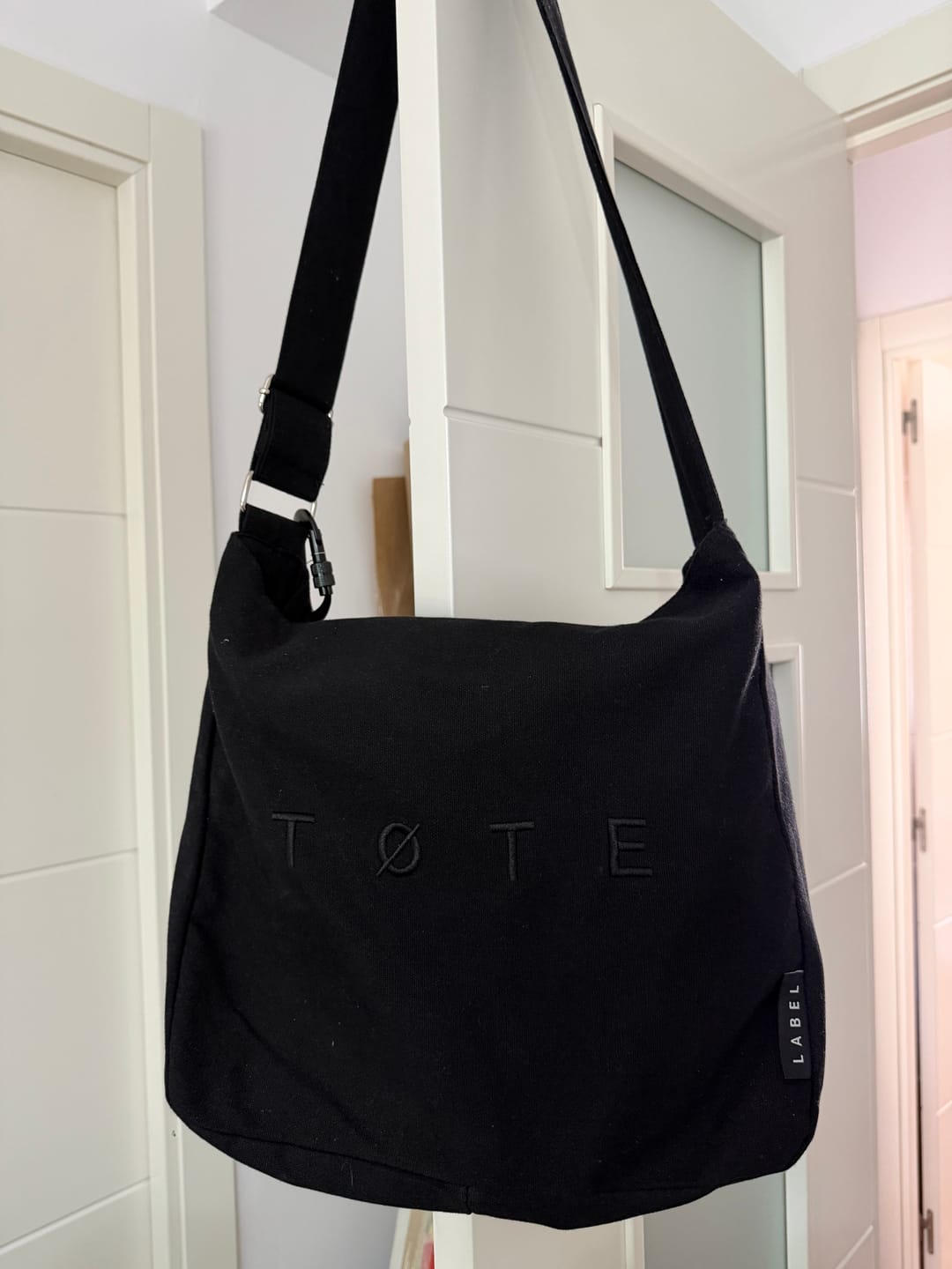 Customer photo review of ALTA | Black