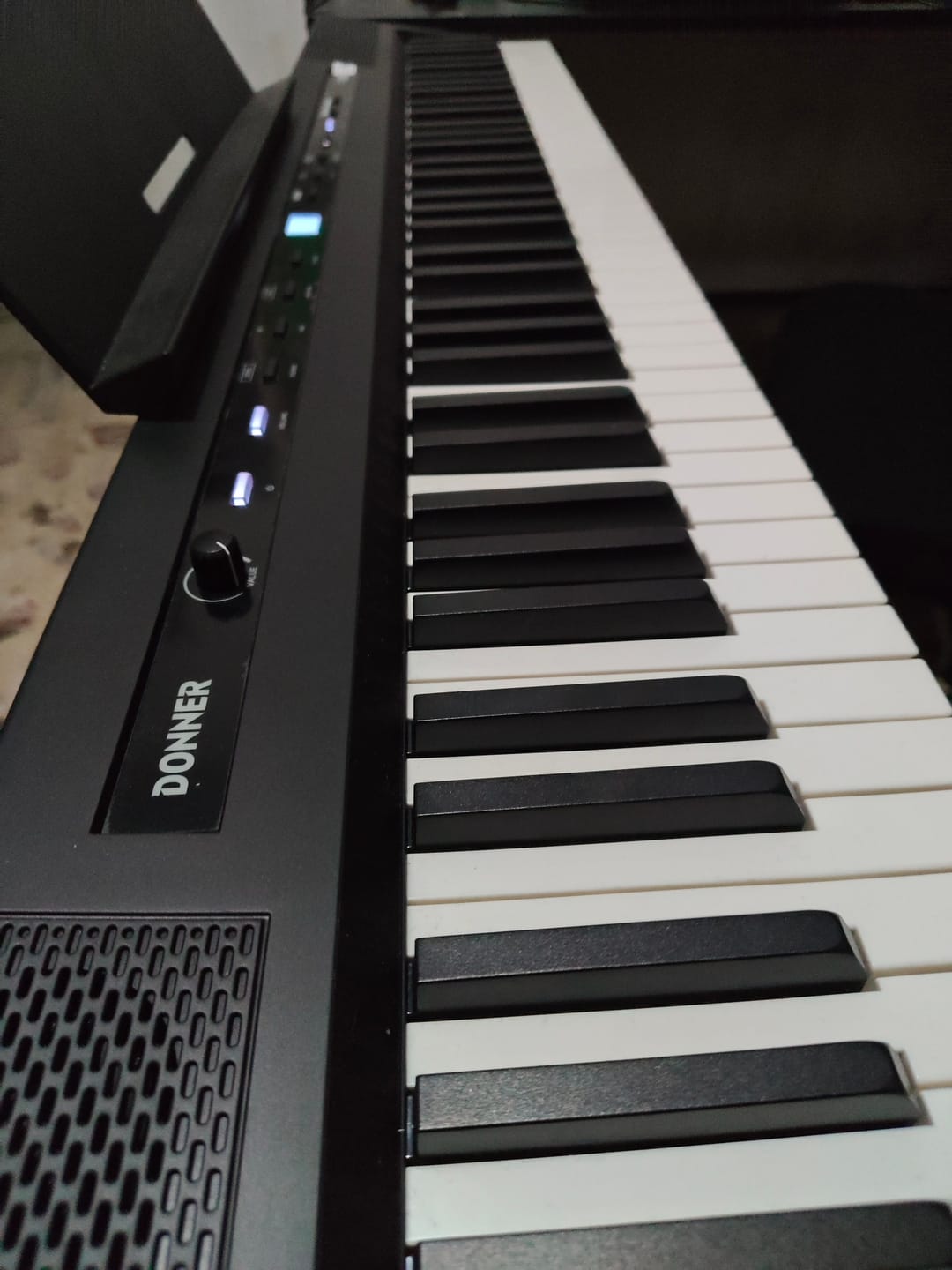 Customer photo review of Donner DEP-16S Teclado Electrónico con Soporte