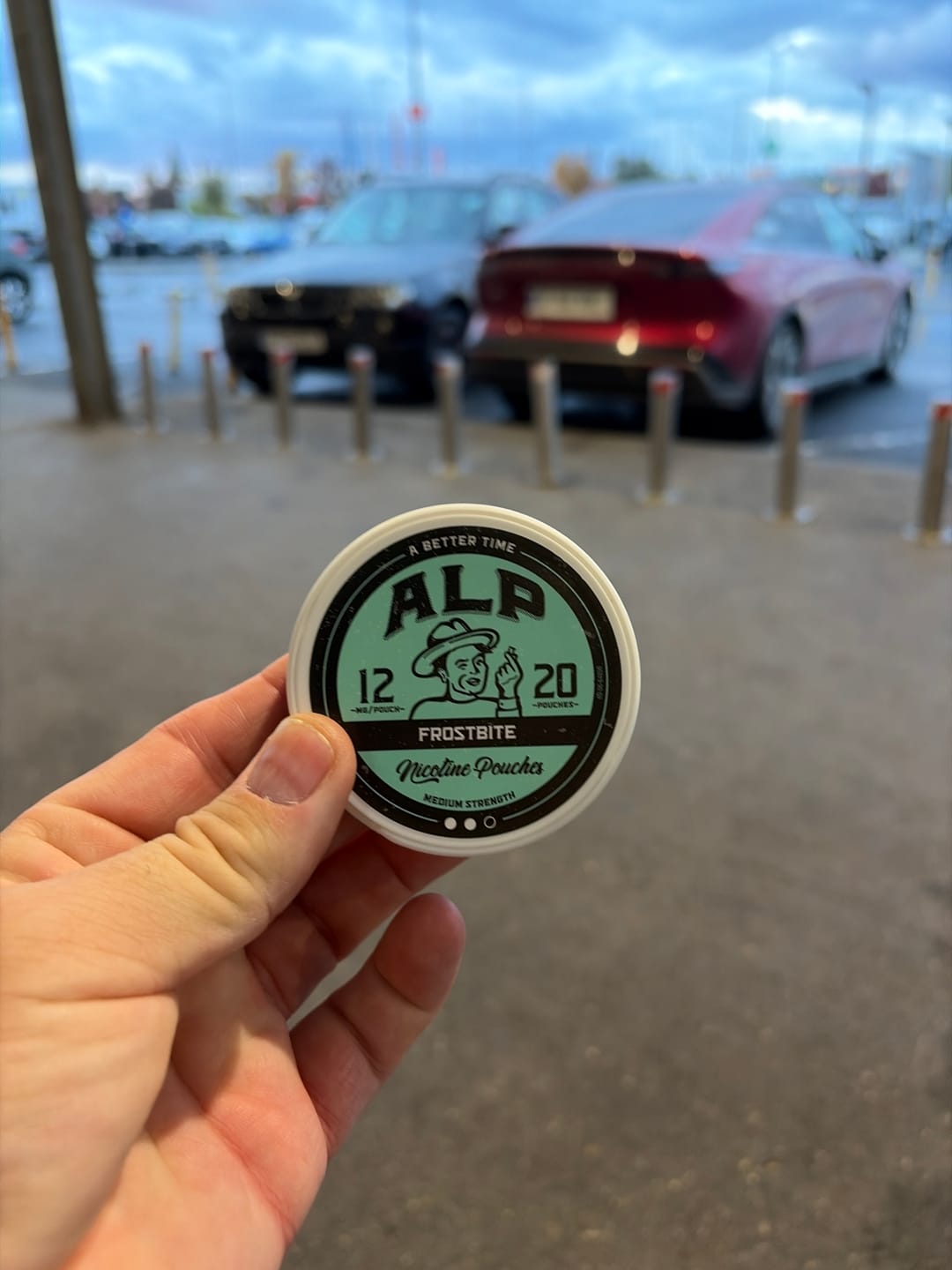 Customer photo review of Frostbite Nicotine Pouches
