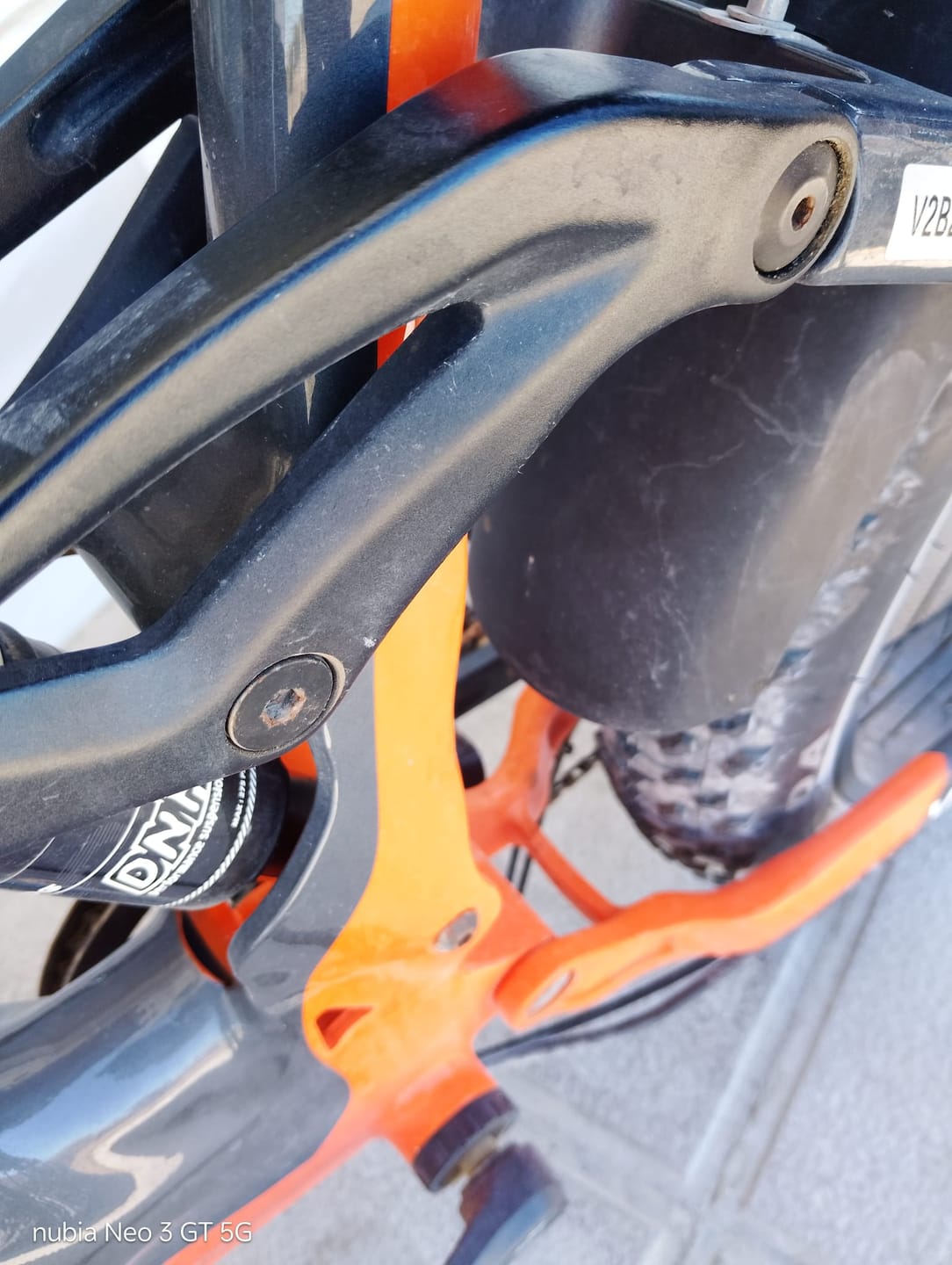 Customer photo review of Vakole V26 250W 26" Fat Bike 998Wh Full Suspension Electric Bike With Torque Sensor 48V 20.8Ah Battery SUV E-Bike