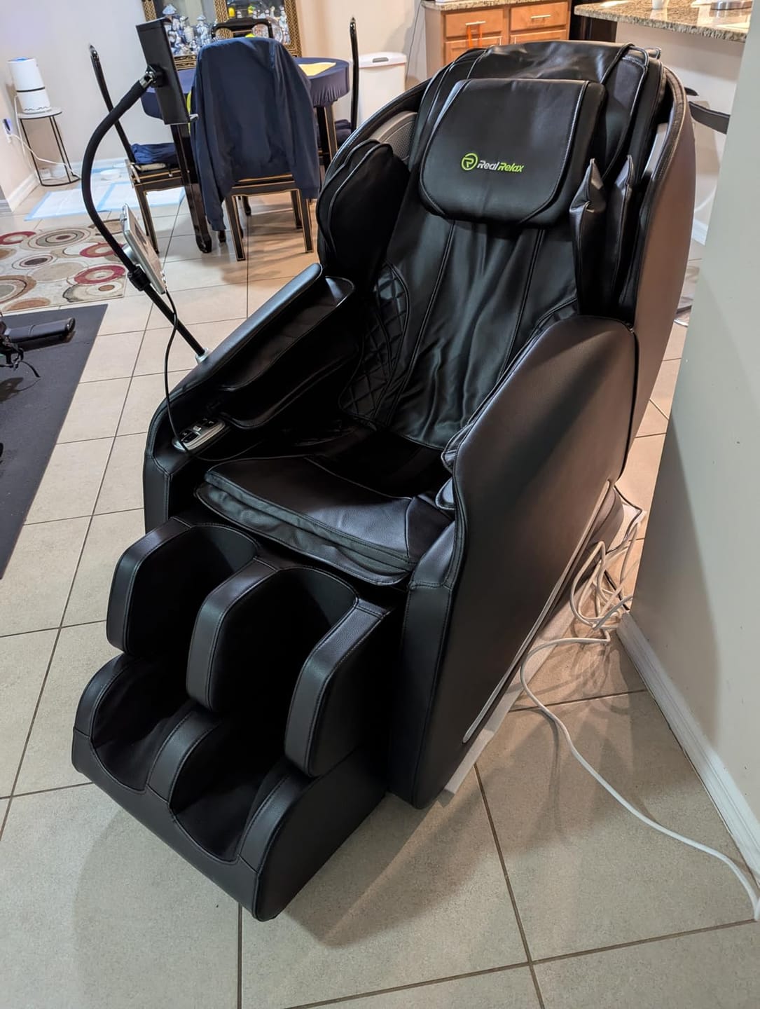 Customer photo review of Favor-06 2026 3D Zero Gravity Massage Chair Black