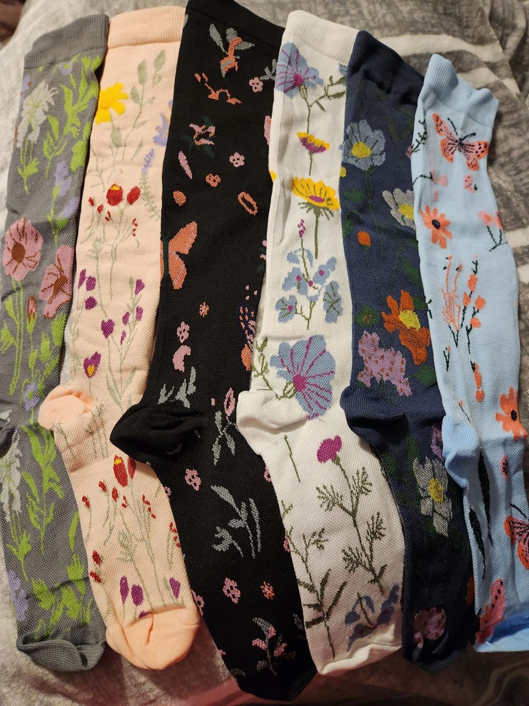 Customer photo review of Flowers Navy Compression Socks