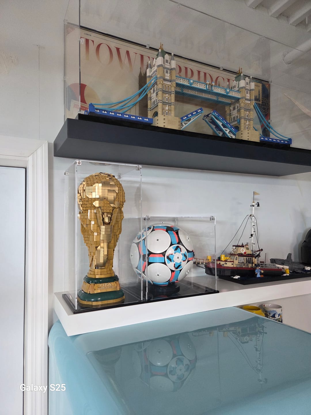 Customer photo review of Display Case for LEGO® 43020 Editions FIFA World Cup™ Official Trophy