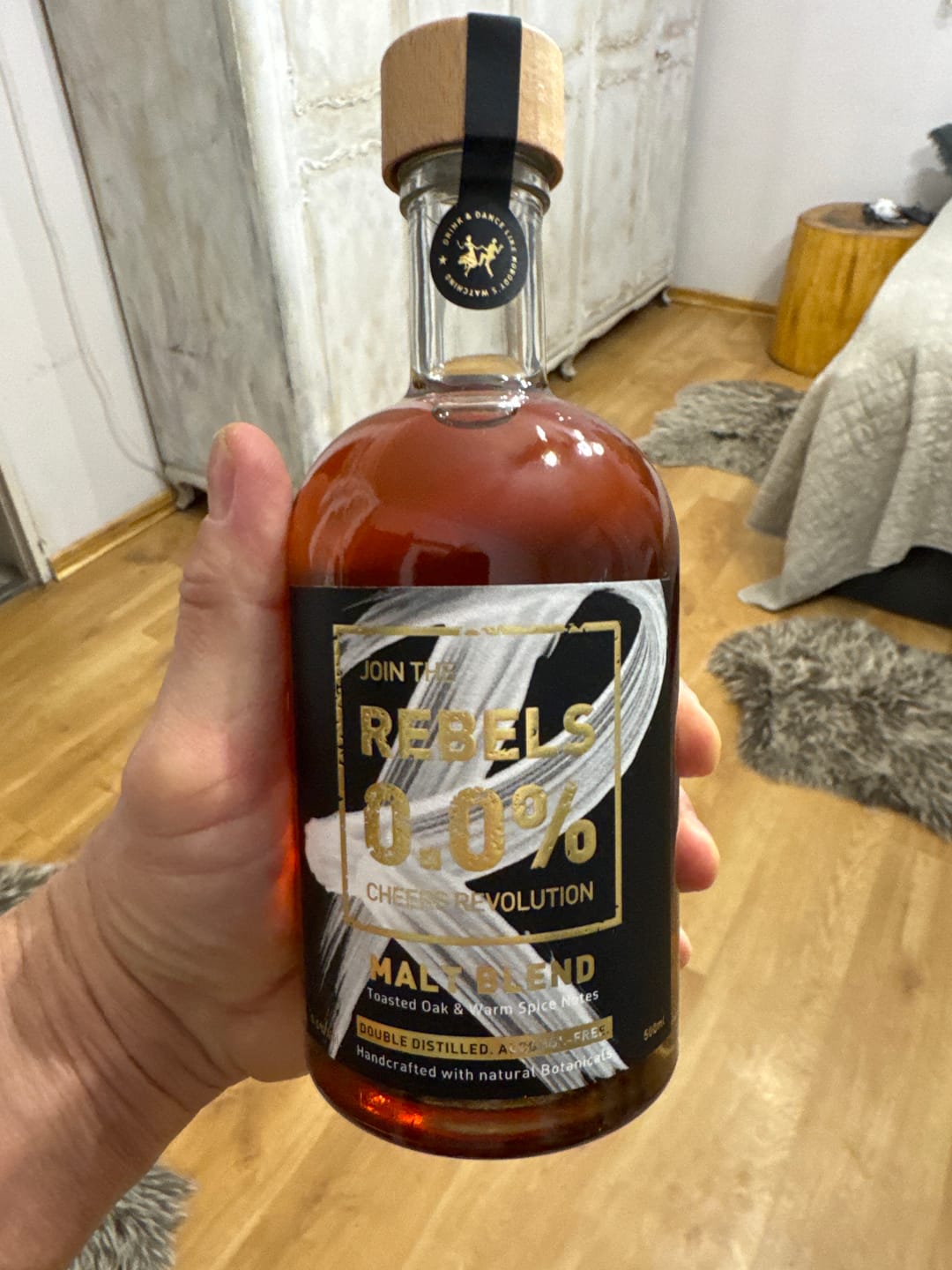 Customer photo review of REBELS 0.0% MALT BLEND (alcohol-free dark spirit)