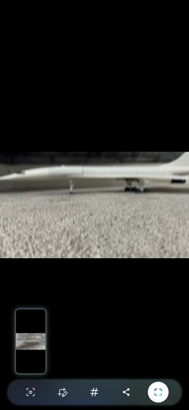 Customer photo review of Concorde-Style 3D Printed Supersonic Passenger Jet Model – Aviation Display Gift (1/100 scale)