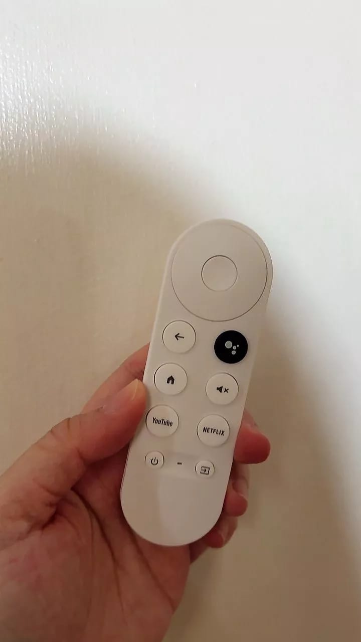 Customer photo review of Google Chromecast with Google TV - Streaming Entertainment with Voice Search - Watch Movies, Shows, and Live TV in 4K HDR Streaming Media Player - Includes Pouch and Cleaning Cloth