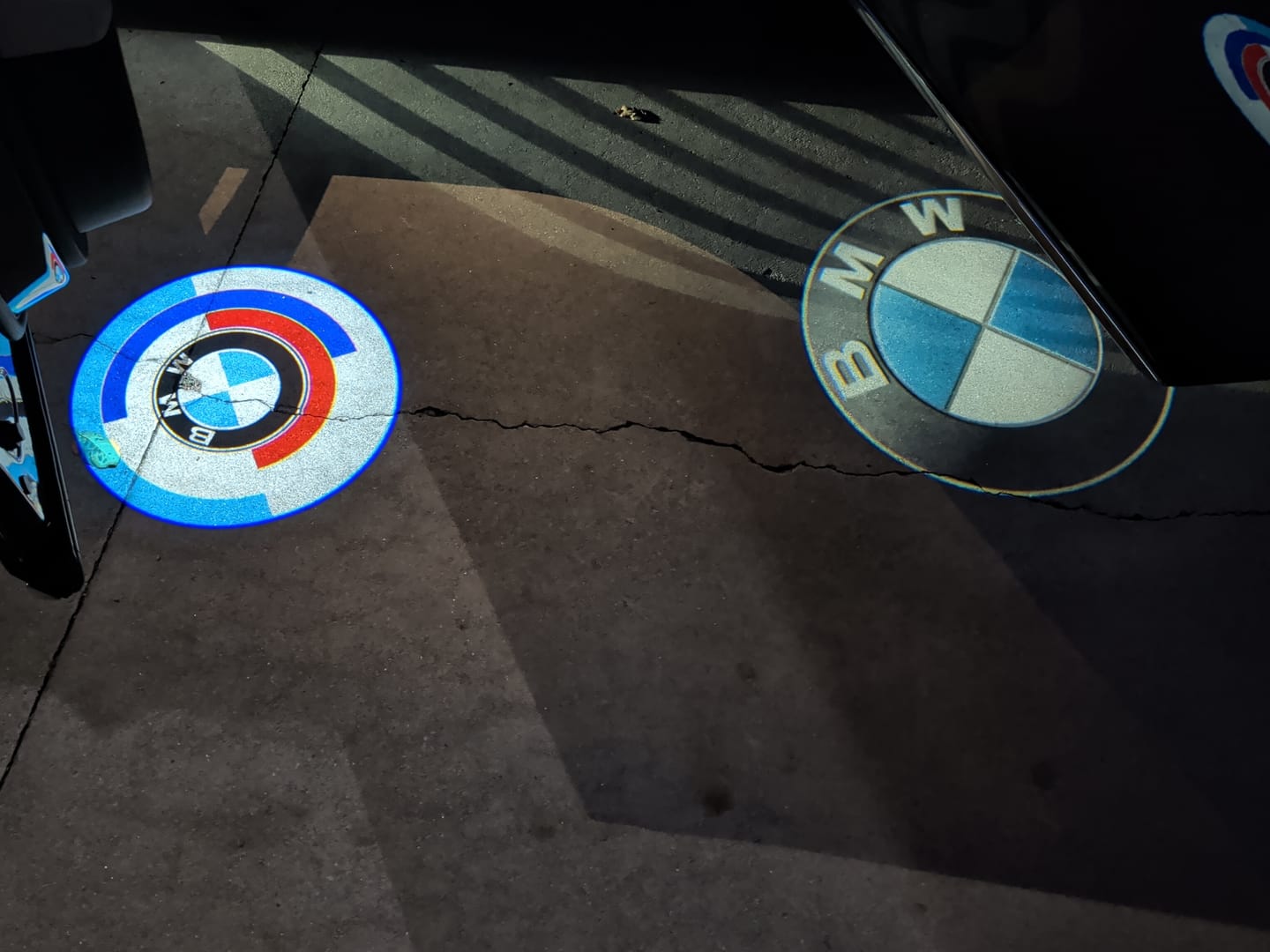 Customer photo review of BMW G SERIES DOOR LIGHTS