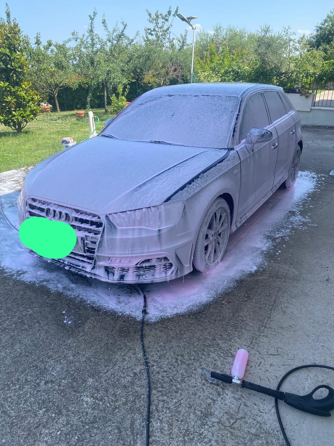 Customer photo review of S2 FOAMY COLOR by INNOVACAR: pH-neutral, blue-foam, colored car shampoo