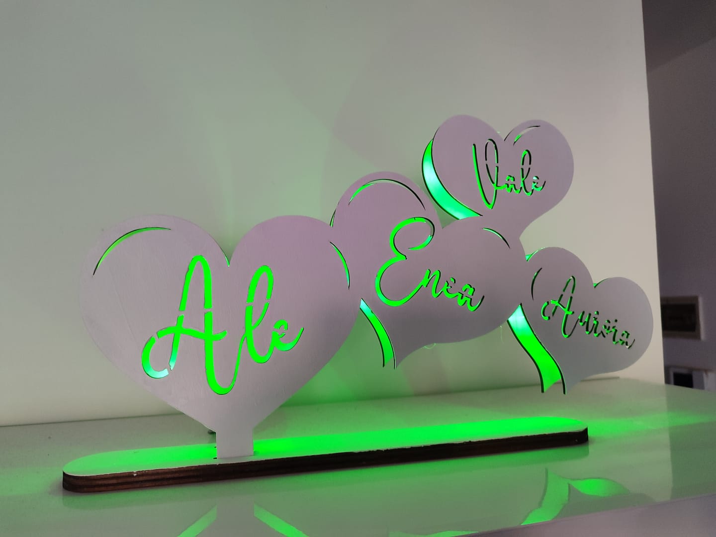Customer photo review of Lampada Cuori Personalizzata Con Nomi Famiglia o Coppia